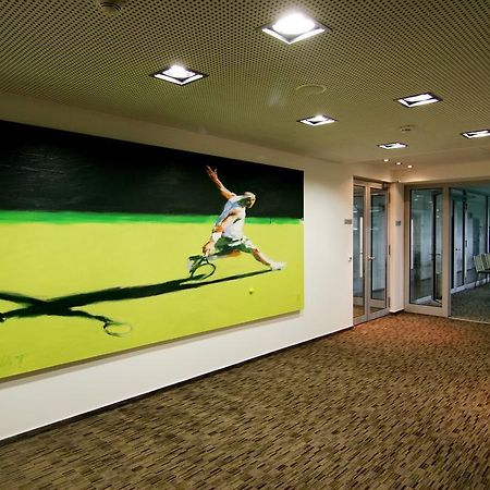 Hotel EMPIRE Trnava Buitenkant foto